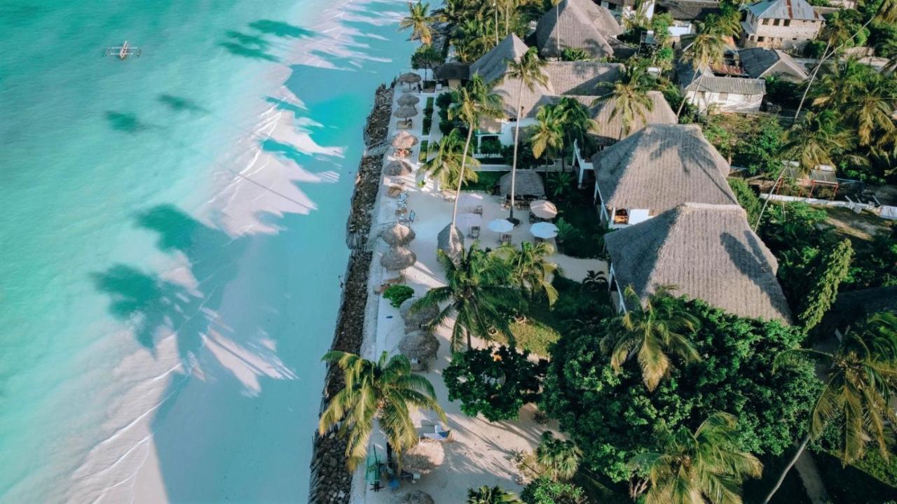 Blue Oyster Hotel Джамбиани Екстериор снимка